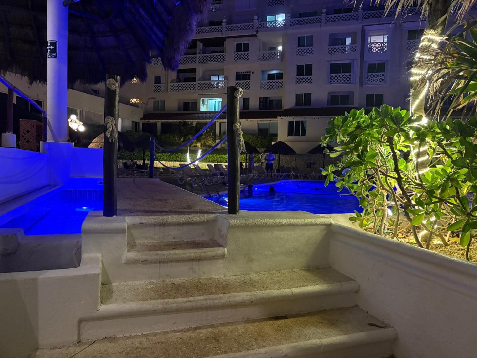 Plaza Mexico Cancun